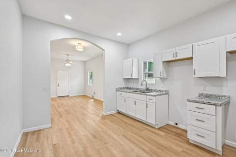 2120 N Davis Street, Jacksonville FL - photo 17 of 41