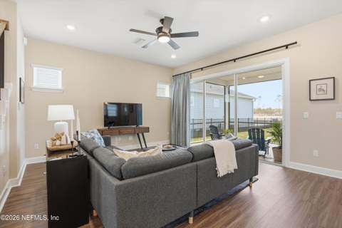 5611 Serene Street, Jacksonville FL - photo 7 of 50