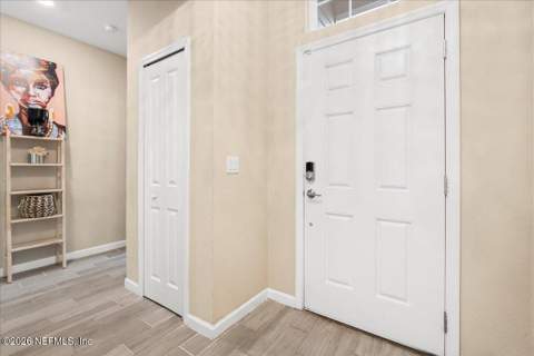 7611 Rock Brook Drive, Jacksonville FL - photo 8 of 48