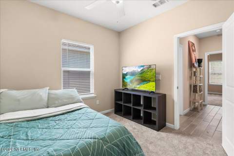 7611 Rock Brook Drive, Jacksonville FL - photo 14 of 48