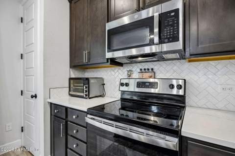 11537 Admiral Cv Drive, Jacksonville FL - photo 14 of 39