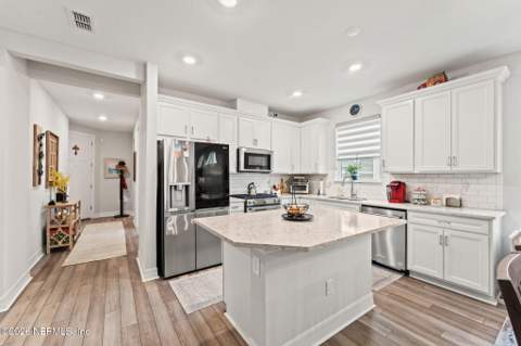 596 Jubilee Circle, Yulee FL - photo 11 of 50