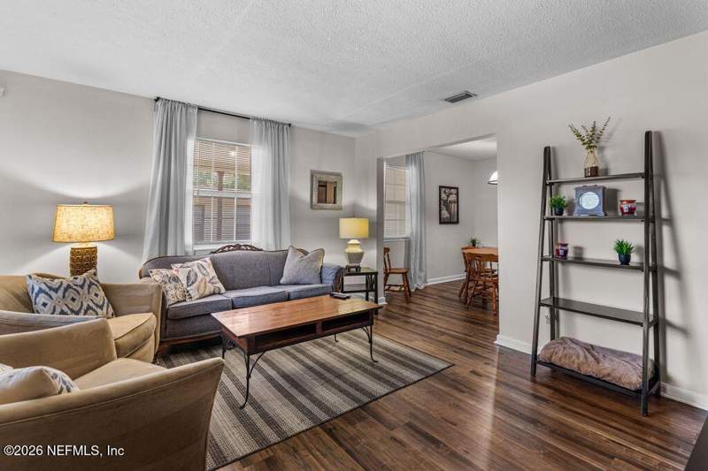 3 bedroom Single Family Residence at 2306 Red Oak Drive, Lake Lucina, Jacksonville — photo 5