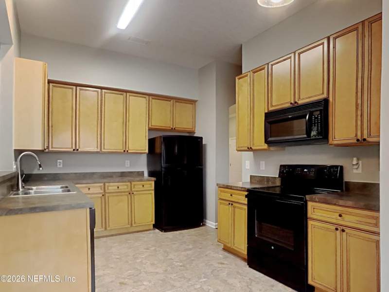 4 bedroom Single Family Residence at 3814 Hidden View Drive, Timber Lake, Orange Park — photo 3