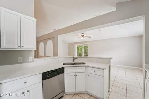 9135 Shindler Crossing Drive, Jacksonville FL - photo 14 of 33