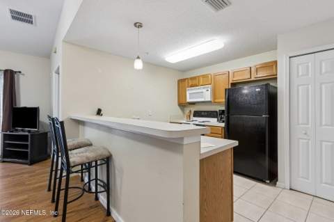 6075 Maggies Circle #113, Jacksonville FL - photo 21 of 39