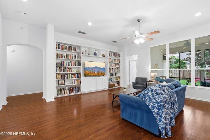 4 bedroom Single Family Residence at 4025 Lonicera Loop, Julington Creek Plan, St. Johns — photo 3
