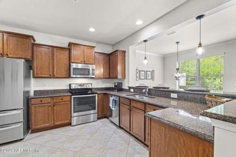 3793 Casitas Drive, Jacksonville FL - photo 11 of 38