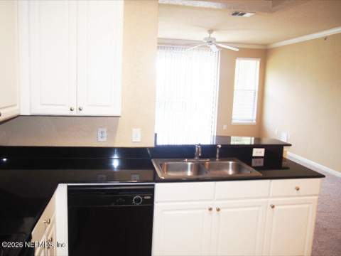 8539 Gate Parkway #9411, Jacksonville FL - photo 18 of 36