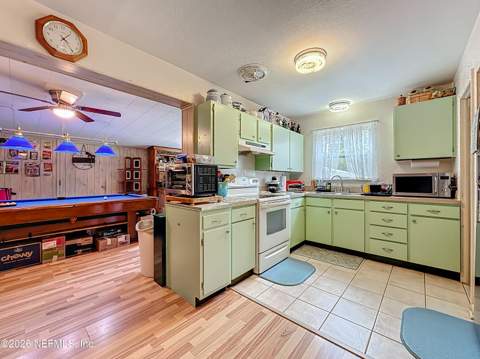 1934 Marquis Drive, Jacksonville FL - photo 13 of 46