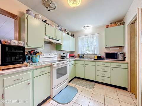 1934 Marquis Drive, Jacksonville FL - photo 9 of 46