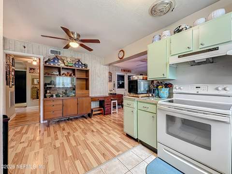 1934 Marquis Drive, Jacksonville FL - photo 12 of 46