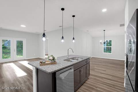 407 Rustic Road, Satsuma FL - photo 11 of 43