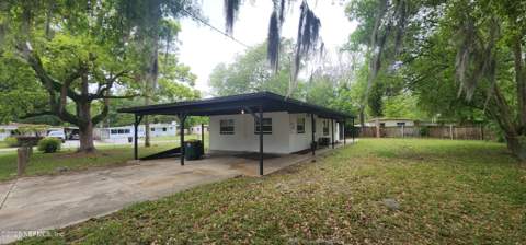 8223 Brackridge Boulevard, Jacksonville FL - photo 6 of 29