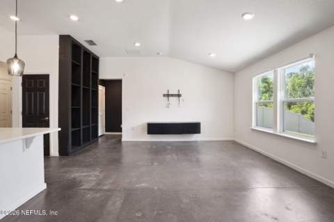 12320 Gillespie Avenue, Jacksonville FL - photo 13 of 40