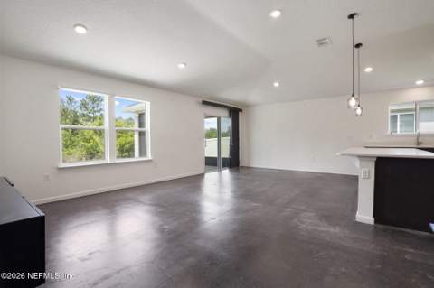 12320 Gillespie Avenue, Jacksonville FL - photo 15 of 40