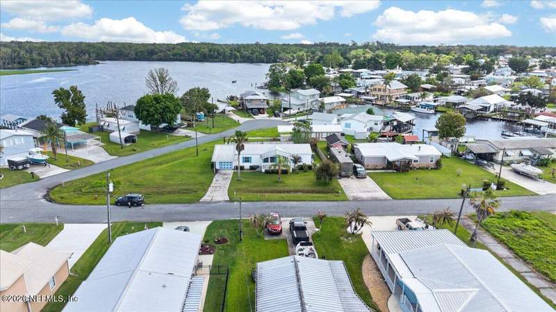 3 bedroom Manufactured Home at 186 Sportsman Drive, Sportsman Harbor 2, Welaka — photo 4