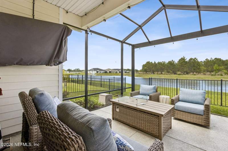 2 bedroom Single Family Residence at 4551 Sun Garden Drive, Everlake, Jacksonville — photo 2