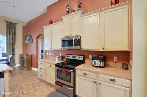 13745 Victoria Lakes Drive, Jacksonville FL - photo 8 of 53