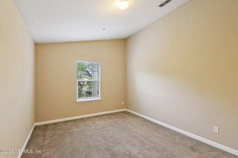575 Oakleaf Plantation Parkway #416, Orange Park FL - photo 15 of 33