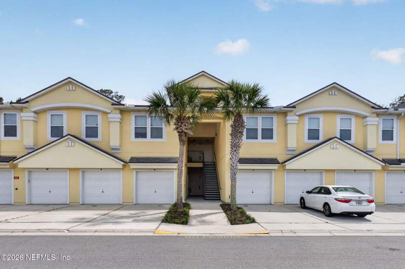 2 bedroom Condominium at 13864 Herons Landing Way #8, Herons Landing, Jacksonville — photo 2