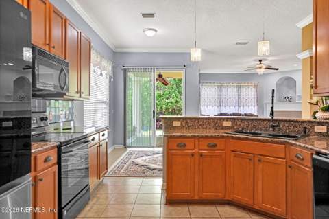 14042 Devan Lee Drive, Jacksonville FL - photo 16 of 34