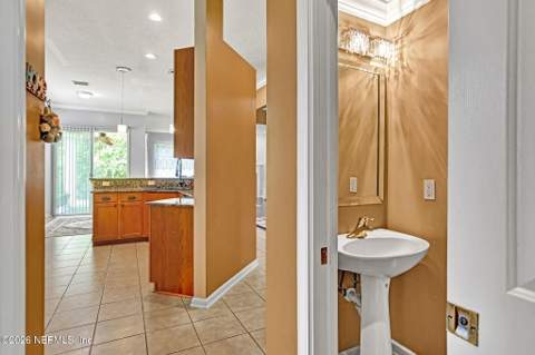 14042 Devan Lee Drive, Jacksonville FL - photo 17 of 34