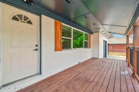 350 N 6th Street, Macclenny FL - photo 13 of 97