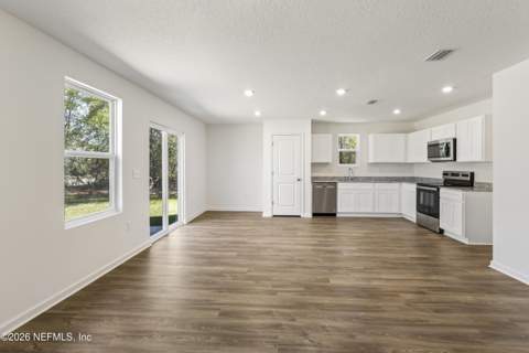 719 Olive Street, Palatka FL - photo 7 of 17