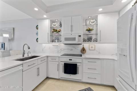 1505 1st Street #401, Jacksonville Beach FL - photo 16 of 26