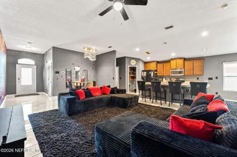 5754 Royalty Road, Jacksonville FL - photo 9 of 25