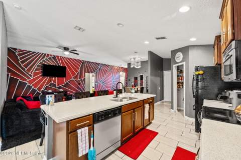 5754 Royalty Road, Jacksonville FL - photo 14 of 25