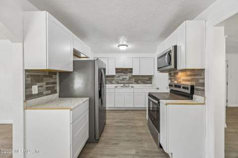 3304 Division Street, Jacksonville FL - photo 10 of 29
