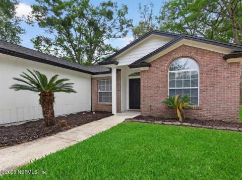 7530 Fawn Lake Drive, Jacksonville FL - photo 8 of 90