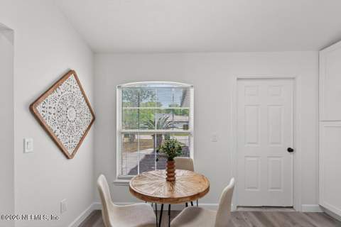 7530 Fawn Lake Drive, Jacksonville FL - photo 17 of 90