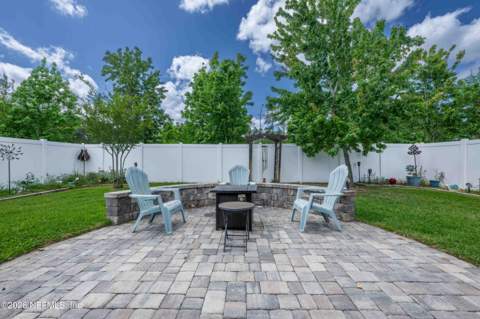 554 Vonron Drive, Jacksonville FL - photo 10 of 60