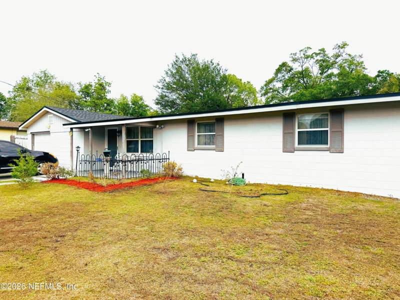 3 bedroom Single Family Residence at 7047 Delisle Drive, Oak Hill, Jacksonville — photo 4