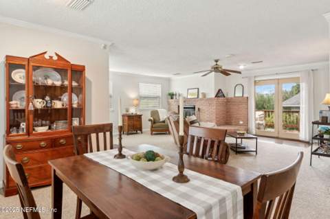 4252 Lexington Avenue, Jacksonville FL - photo 15 of 47