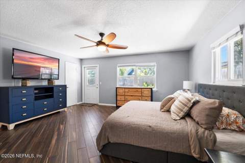 918 17th Street, Jacksonville Beach FL - photo 13 of 39