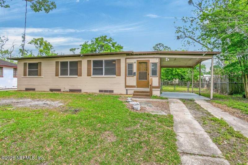 3 bedroom Single Family Residence at 2753 King Cole Drive, Floradale, Jacksonville — photo 5