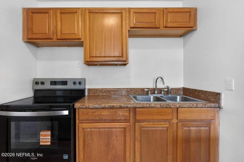 3 bedroom Single Family Residence at 2753 King Cole Drive, Floradale, Jacksonville — photo 3