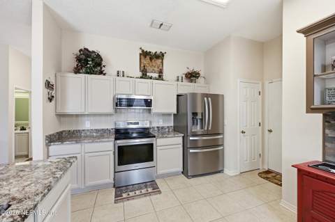 1693 Tall Timber Drive, Fleming Island FL - photo 18 of 46