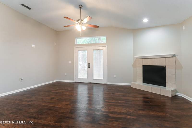 3 bedroom Single Family Residence at 12554 Blue Lagoon Trail, Hickory Lakes, Jacksonville — photo 3