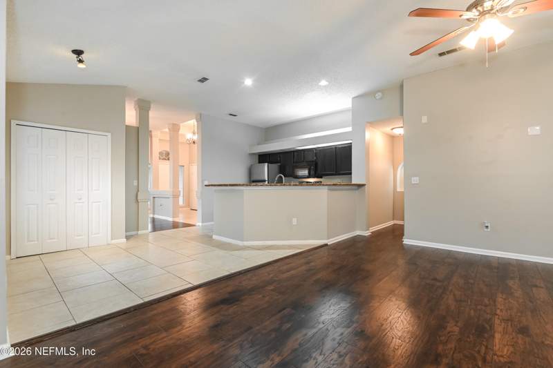3 bedroom Single Family Residence at 12554 Blue Lagoon Trail, Hickory Lakes, Jacksonville — photo 2