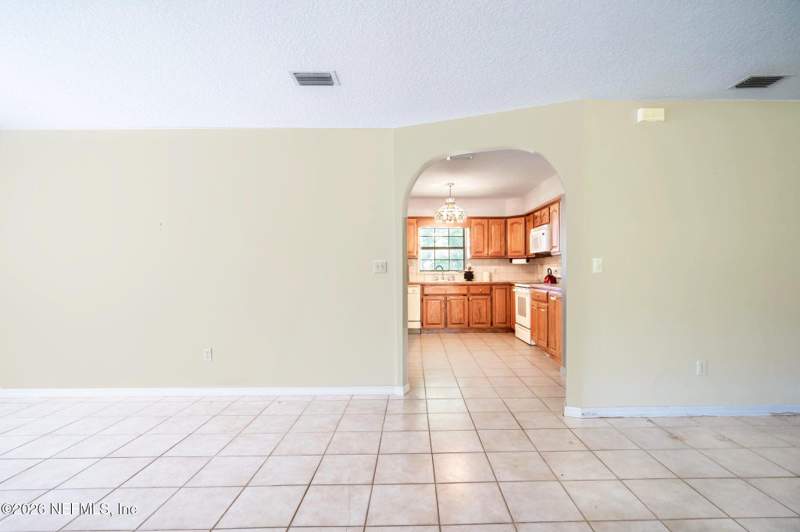 2 bedroom Single Family Residence at 542106 Lem Turner Road, Callahan, Callahan — photo 3