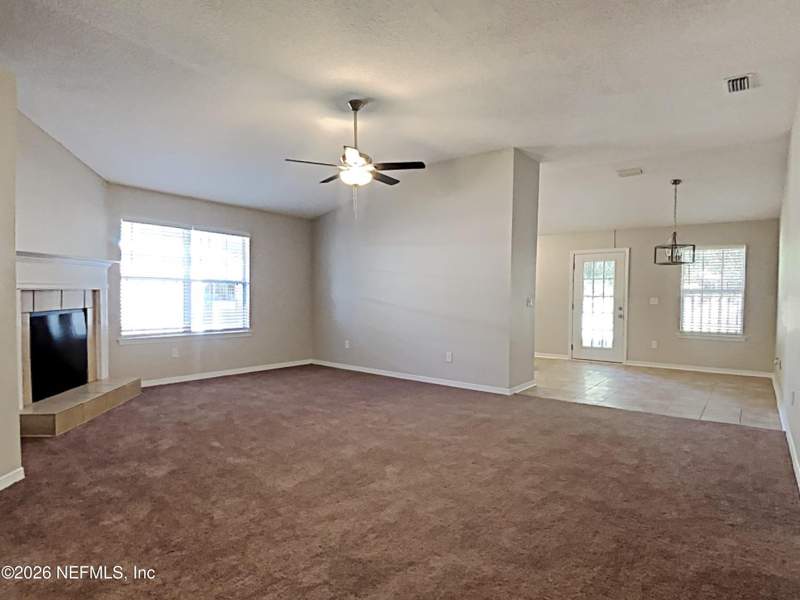 3 bedroom Single Family Residence at 6413 Sarahs View Court, Sarah's Place, Jacksonville — photo 2
