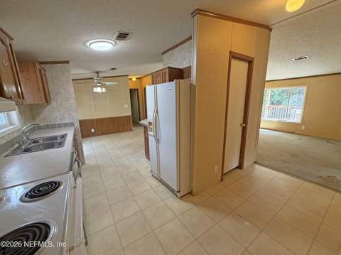 120 Peach Avenue, Hawthorne FL - photo 7 of 37