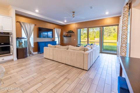 2865 Montilla Drive, Jacksonville FL - photo 10 of 40