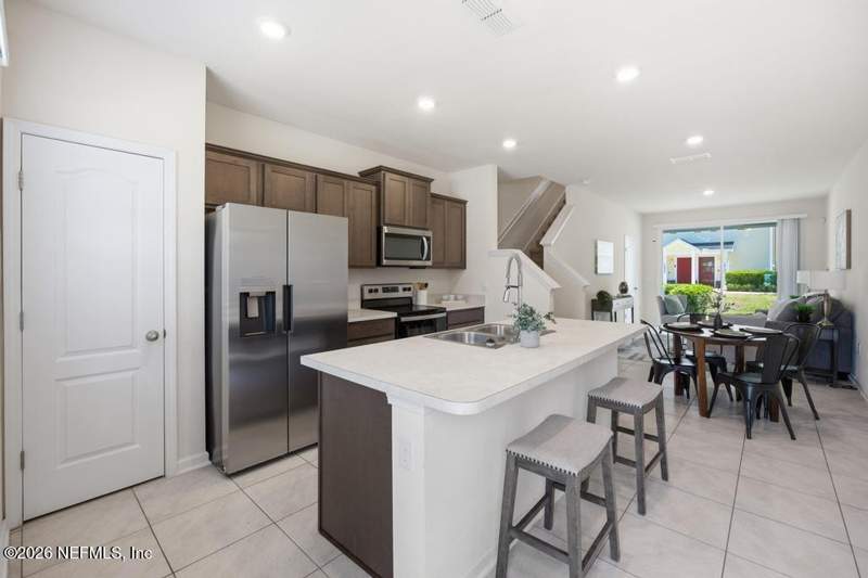 2 bedroom Townhouse at 575 Oakleaf Plantation Parkway #1502, Jennings Point, Orange Park — photo 4