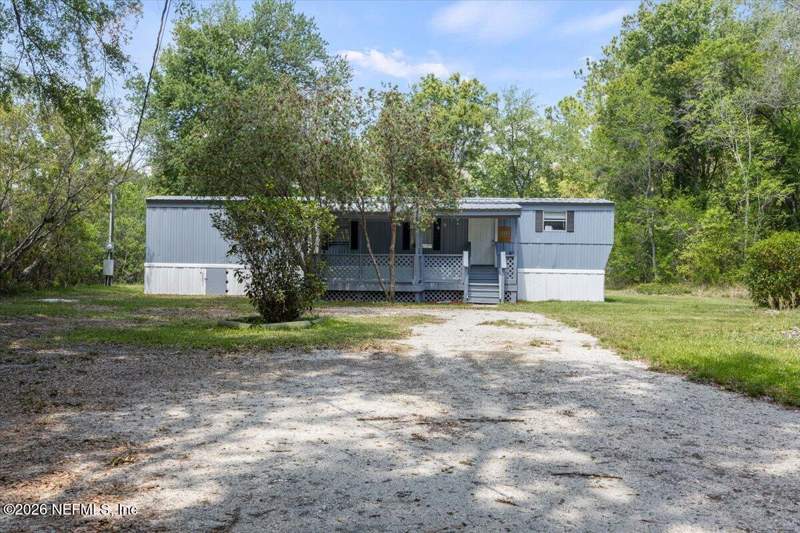 2 bedroom Mobile Home at 6002 Westwood Road, Middleburg, Middleburg — photo 2